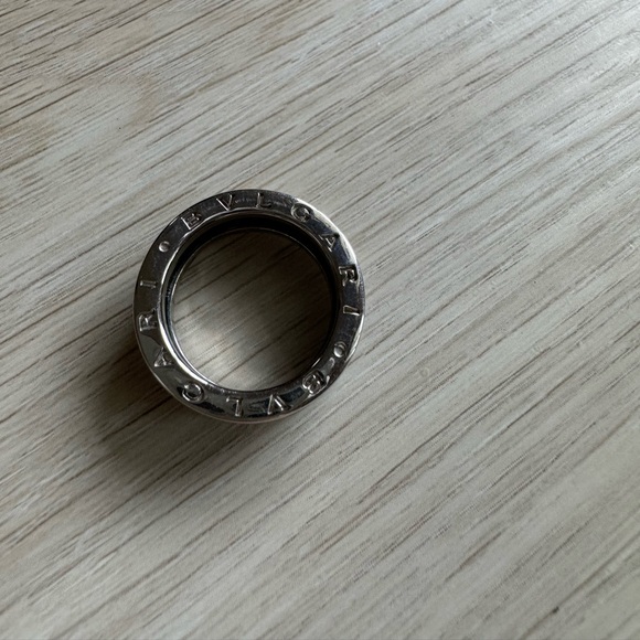 Designer inspired silver ring - Picture 3 of 4